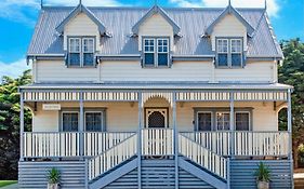 Sails - Elegant, Spacious Beach Villa